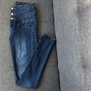 Tinseltown jeans-feels more like a jean legging-0